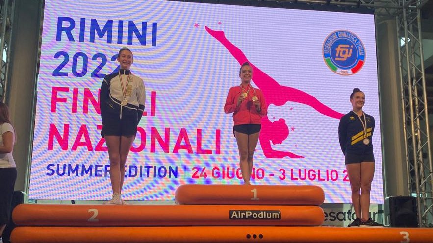 Ritmica: Emilie Avallone seconda alle clavette nella finale di Rimini
